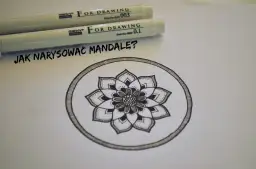 Rysunek pięknej mandali, obok dwa pisaki i pytanie "Jak narysować mandale?".
