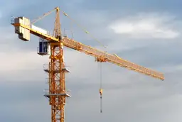 Jaką moc ma żuraw wieżowy?