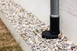 Jakie kruszywo do drenażu? Wybierz mądrze i chroń fundamenty