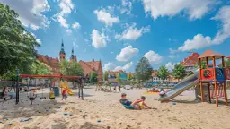 Toruń dla najmłodszych: Must-see atrakcje i miejsca do odwiedzenia