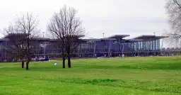 Jak dojechać na lotnisko we Wrocławiu z dworca PKP - sprawdź najlepsze opcje