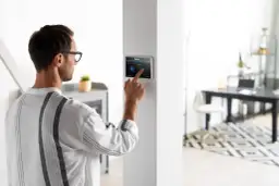 Inteligentny dom w Bielsku-Białej: Korzyści i rozwiązania smart home
