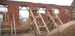 Z czego jest zbudowany zamek w Malborku? Zaskakujące materiały i techniki.