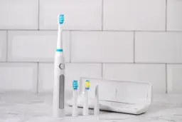 Co naprawdę ma znaczenie przy wyborze szczoteczki sonicznej?