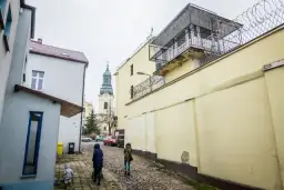 Wieś ze szkołą dla niewidomych: historia i znaczenie Lasków dla edukacji