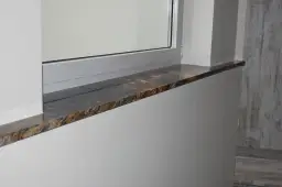 Jak trwale przykleić parapet z konglomeratu bez przykrych niespodzianek