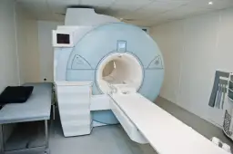 Gdzie można zrobić rezonans magnetyczny na NFZ i uniknąć długiego czekania