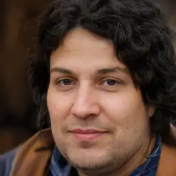 Autor Ariel Makowski