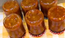 Szybki przepis na sos słodko-kwaśny, który zaskoczy Twoje kubki smakowe