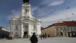 Wadowice: Co zwiedzić? Przewodnik po mieście JP2 i kremówek