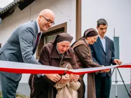 Ośrodki dla niewidomych w Polsce – wsparcie i edukacja dla dzieci