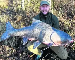Wędkarstwo nad jeziorem Gopło: jak złowić największe ryby?