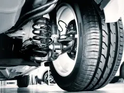 Reparar amortiguadores coche: evita problemas de seguridad y confort