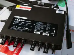 Inwerter sieciowy: Co to jest i dlaczego jest kluczem do PV?