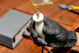 Spawanie plastiku czy się opłaca? Porównanie kosztów naprawy i nowych części