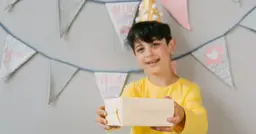  Prezent dla chłopca na chrzest – 10 oryginalnych pomysłów