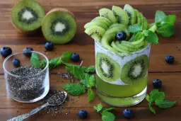 Kiedy dodać owoce do galaretki? Kluczowy moment dla idealnej!