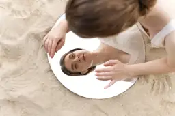 Narcystyczne zaburzenie osobowości objawy - jak je rozpoznać i zrozumieć