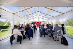 Ile kosztuje wynajem food trucka? Sprawdź ceny i ukryte koszty