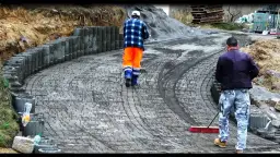 Czym wyłożyć stromy podjazd, aby uniknąć problemów z nawierzchnią?