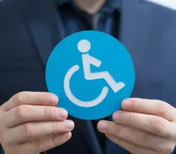 Czy opiekun osoby niepełnosprawnej płaci za sanatorium? Sprawdź obowiązki i ulgi