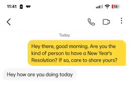 Jak zacząć rozmowę przez internet? Zobacz, jak ktoś pyta o postanowienia noworoczne i odpowiada "Hej, jak się masz?".