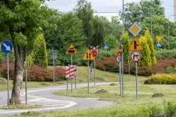 Wszystkie znaki zakazu - kompletna lista i znaczenie w ruchu