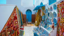 Co warto przywieźć z Tunezji? Unikalne pamiątki, które zachwycą