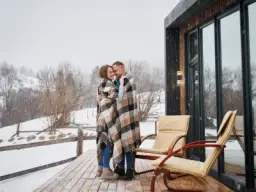 Gdzie na romantyczny weekend zimą? Odkryj magiczne miejsca dla par