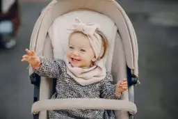 Temperatury jak ubrać dziecko na spacer, aby uniknąć przegrzania i wychłodzenia