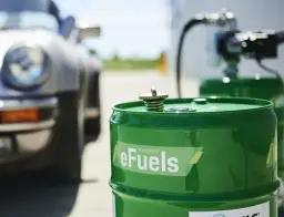 Mit alternativen Kraftstoffen nur langsam gefahren werden kann – warum?