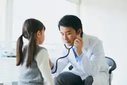 Neurolog dziecięcy od czego jest i jakie objawy wymagają wizyty