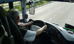 Co ile kierowca autobusu musi robić przerwy, aby uniknąć kar?