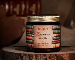 Świeczka o zapachu książki - stwórz magiczną atmosferę podczas czytania