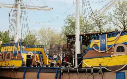 Gardaland: Guida Attrazioni, Novità 2025 e Consigli per la Visita