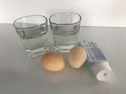 Jajko w occie: Odkryj tajemnicę gumowej piłeczki! Przewodnik