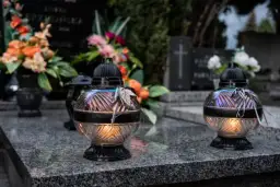 Które wkłady do zniczy palą się najdłużej? Sprawdź najlepsze opcje