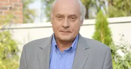 Tadeusz Huk - niezwykły aktor i jego niezapomniane role w teatrze