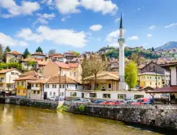 Czy Sarajewo jest bezpieczne? Aktualne informacje i porady dla turystów