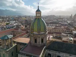 Jak szybko i tanio dojechać z lotniska Palermo do centrum miasta?