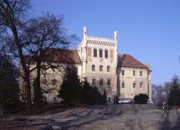 Zamek w Książu Wielkim: Fascynująca historia i tajemnice architektury