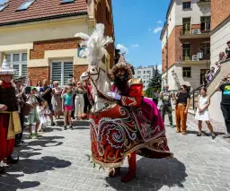 Lajkonik w Krakowie: Gdzie się zatrzymuje? Pełna trasa i godziny