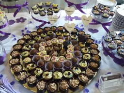 Pomysły na słodki stół – proste desery i dekoracje, które zachwycą gości