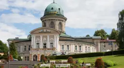 Jak sprawdzić termin sanatorium NFZ i uniknąć długiego czekania