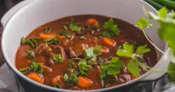 Jak zmiękczyć wołowinę podczas gotowania, aby uniknąć twardego mięsa