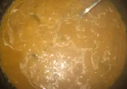 Jak zrobić sos z tłuszczu po upieczeniu, aby nie zmarnować smaku