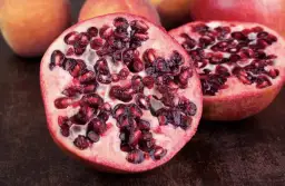 Kiedy jest sezon na granaty? Sprawdź, kiedy kupić najlepsze owoce