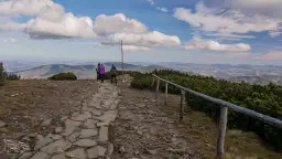 Babia Góra: Czas wejścia na szczyt? Sprawdź, zanim ruszysz!