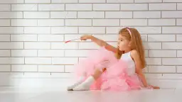 Jak zrobić strój księżniczki - proste kroki, które zachwycą dziecko