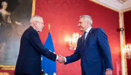 Kto jest prezydentem Austrii? Poznaj fakty o Van der Bellenie